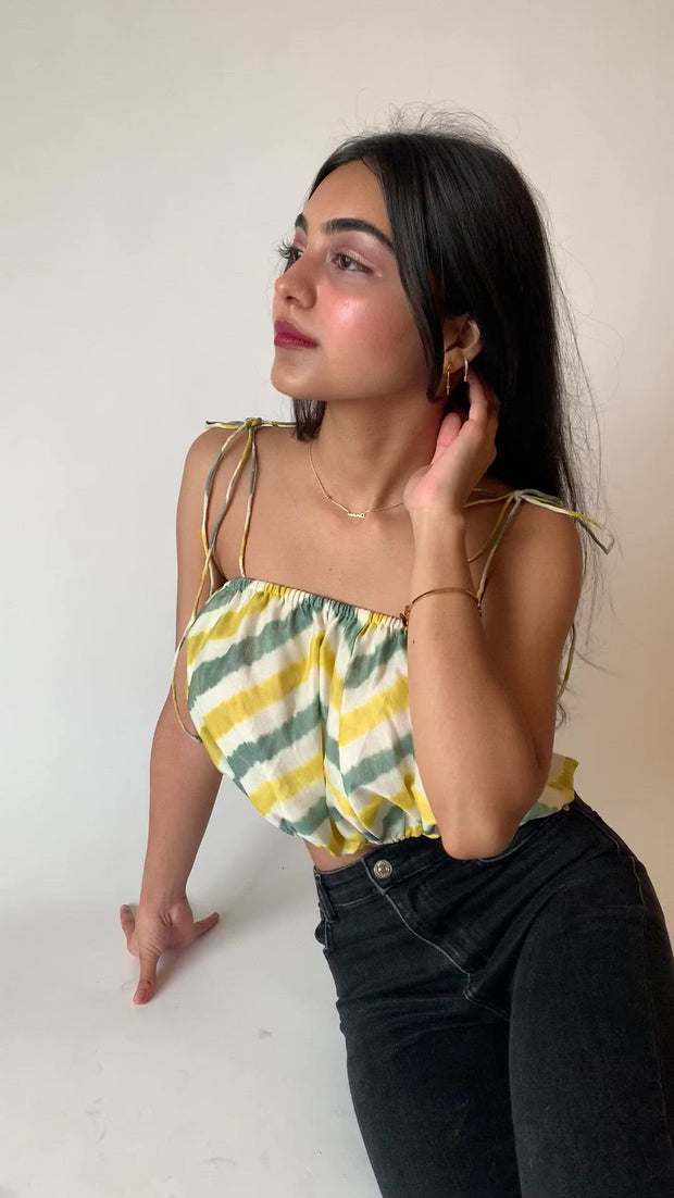 Puff Up Crop Blouse