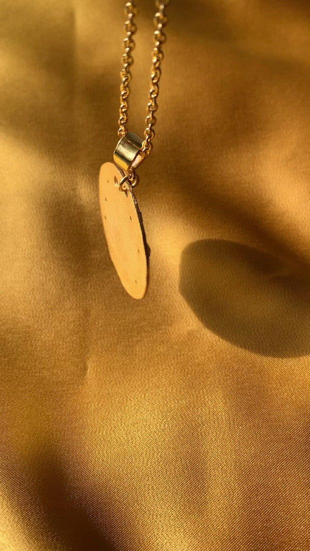 Zodiac Sign Pendant Necklace - Leo