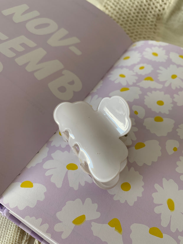 90s Nostalgia Hair Clip // White